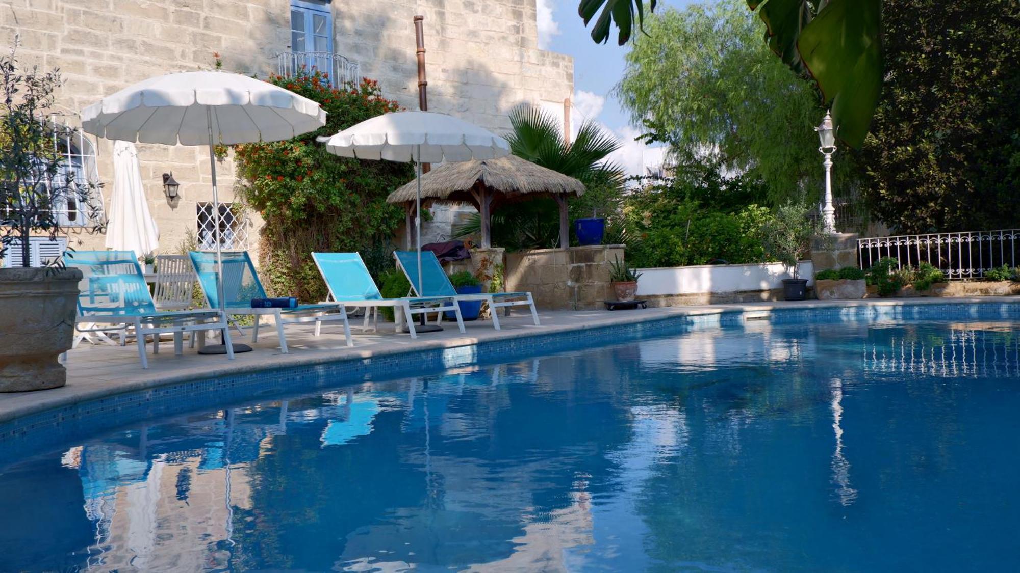 Village Knights Accommodation Zebbug  Exterior photo