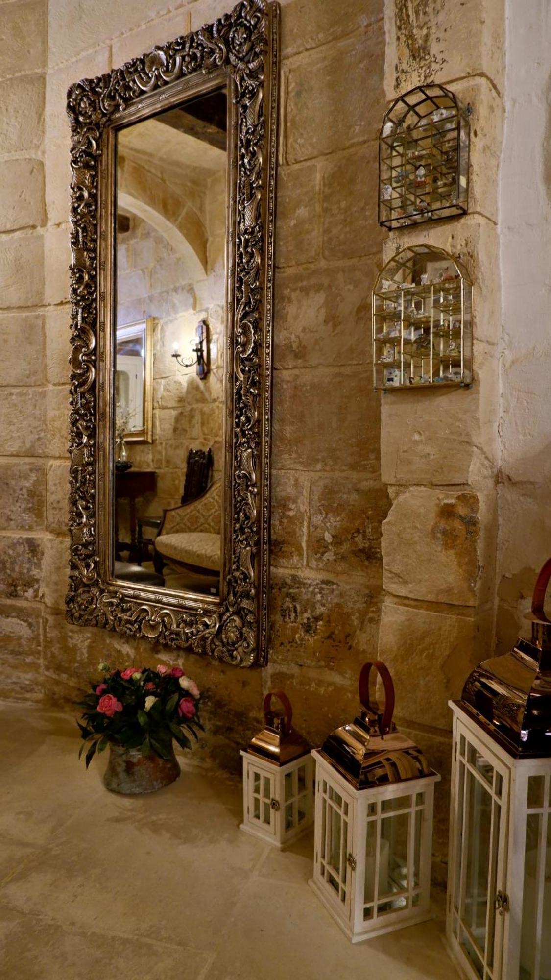Village Knights Accommodation Zebbug  Exterior photo