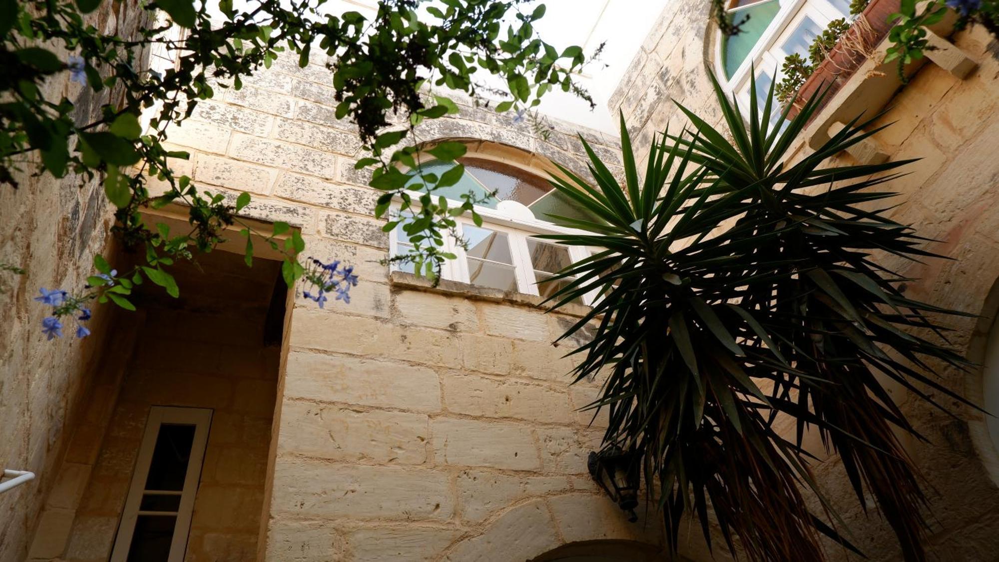 Village Knights Accommodation Zebbug  Exterior photo