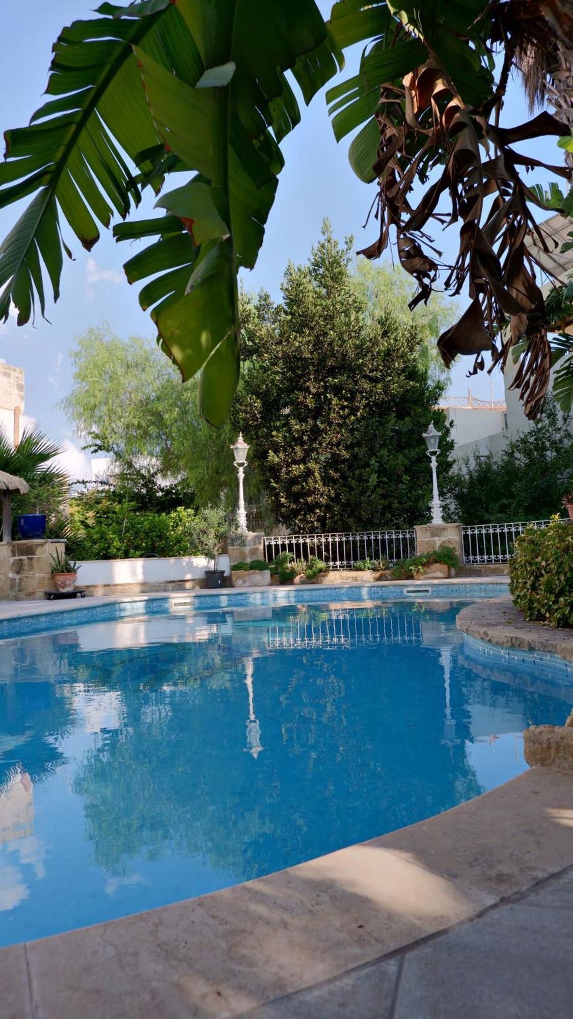 Village Knights Accommodation Zebbug  Exterior photo