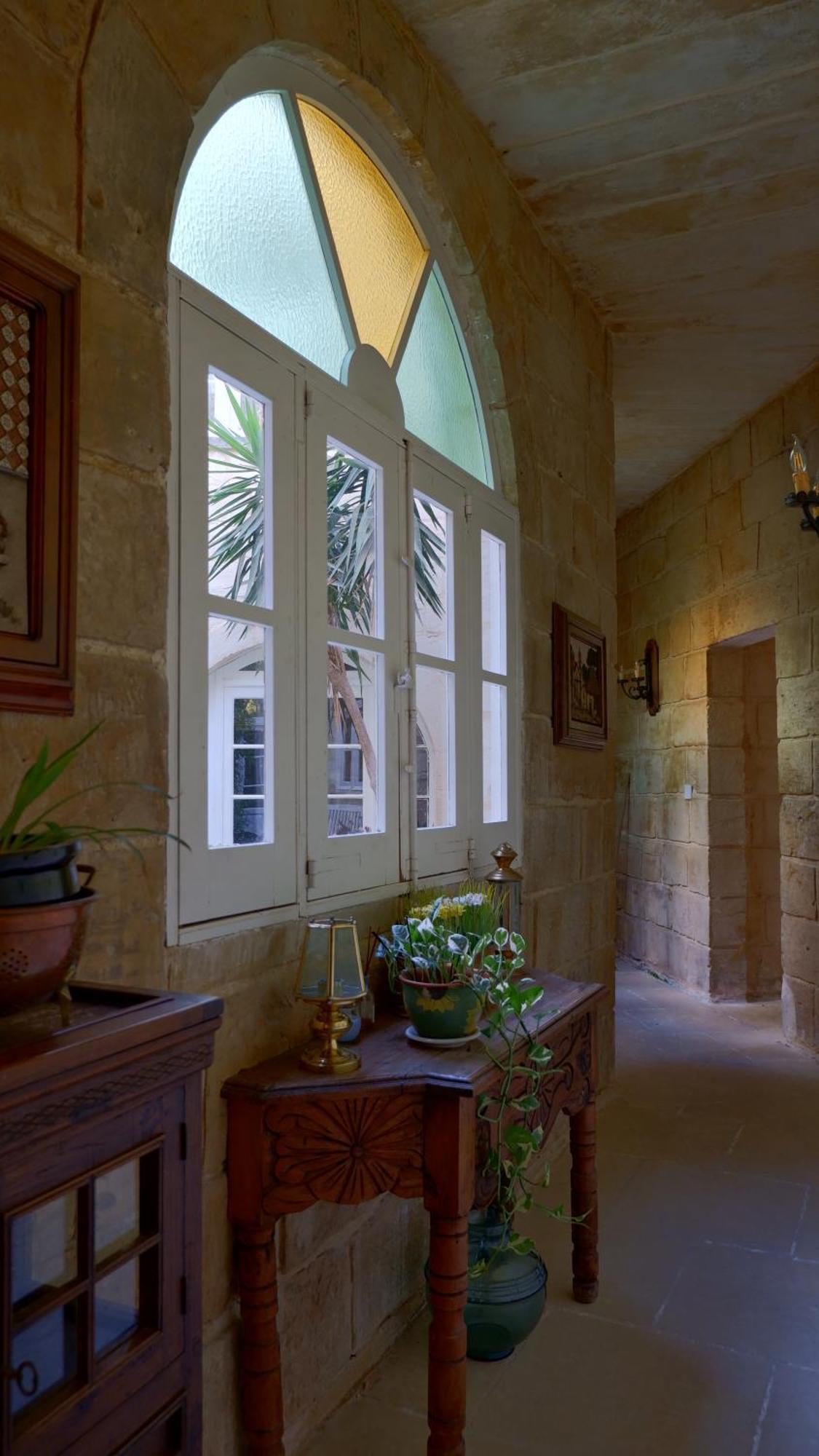Village Knights Accommodation Zebbug  Exterior photo