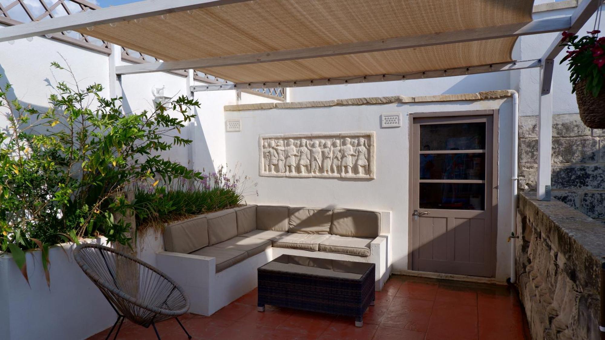 Village Knights Accommodation Zebbug  Exterior photo